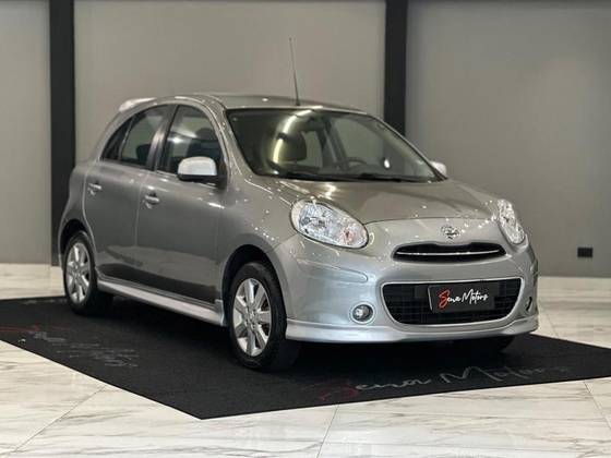 NISSAN MARCH 1.6 SR 16V FLEX 4P MANUAL